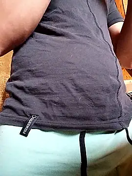 Snapshot of rodovlaz chatting on January 16, 2026, 3:05 pm rodovlaz online show from January 16, 2026, 3:05 pm