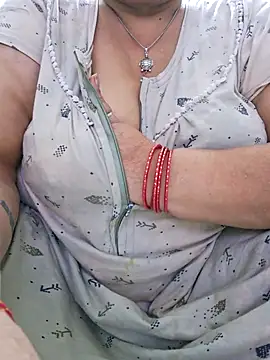 Snapshot of Kavya_XX chatting on March 15, 2025, 6:32 pm Kavya XX online show from March 15, 2025, 6:32 pm
