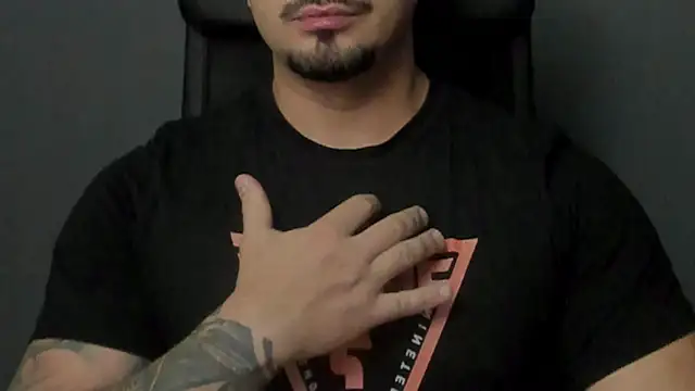 TonyWilcox online show from October 6, 2025, 4:46 am