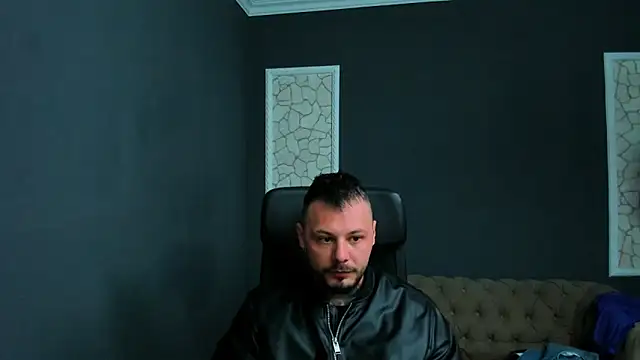 Snapshot of BrianHunts chatting on April 9, 2026, 4:47 am BrianHunts online show from April 9, 2026, 4:47 am