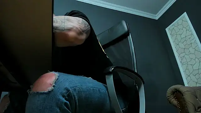 Snapshot of BrianHunts chatting on March 21, 2026, 5:30 am BrianHunts online show from March 21, 2026, 5:30 am