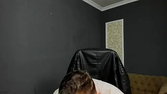 Snapshot of BrianHunts chatting on March 10, 2026, 5:22 am BrianHunts online show from March 10, 2026, 5:22 am