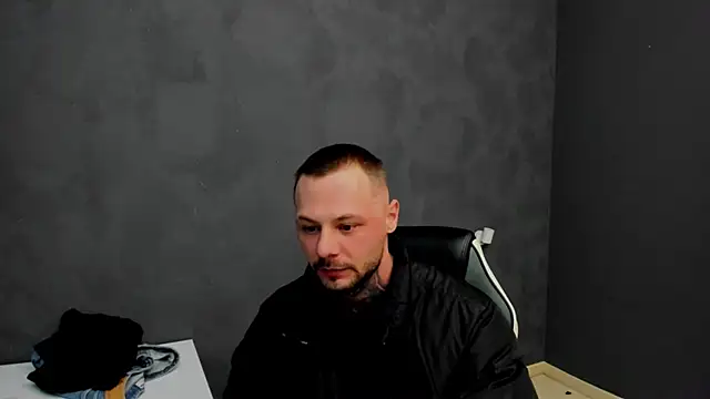 Snapshot of BrianHunts chatting on February 27, 2025, 6:13 am BrianHunts online show from February 27, 2025, 6:13 am