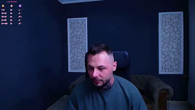 Snapshot of BrianHunts chatting on October 17, 2025, 4:05 am BrianHunts online show from October 17, 2025, 4:05 am