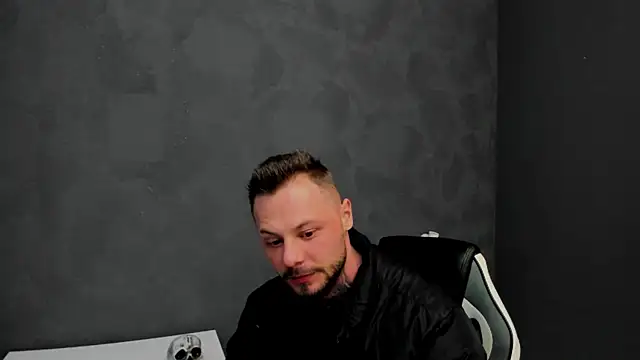 Snapshot of BrianHunts chatting on February 15, 2025, 6:12 am BrianHunts online show from February 15, 2025, 6:12 am