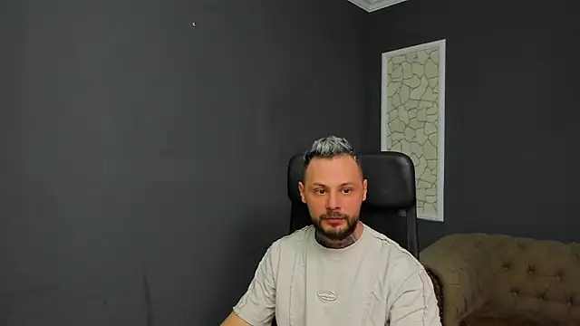 Snapshot of BrianHunts chatting on February 6, 2026, 6:20 am BrianHunts online show from February 6, 2026, 6:20 am