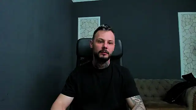 Snapshot of BrianHunts chatting on March 19, 2026, 5:18 am BrianHunts online show from March 19, 2026, 5:18 am