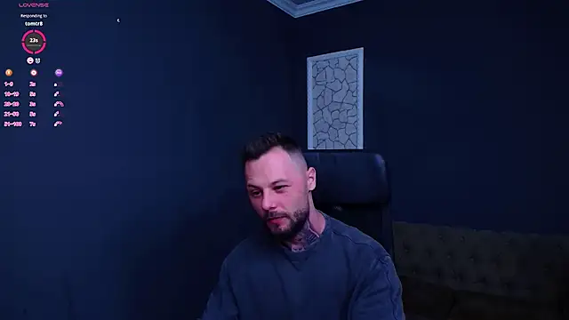 Snapshot of BrianHunts chatting on October 19, 2025, 4:15 am BrianHunts online show from October 19, 2025, 4:15 am