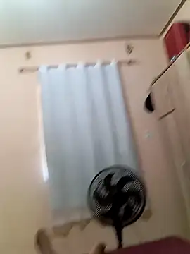 MorenoRha online show from November 3, 2025, 10:30 am