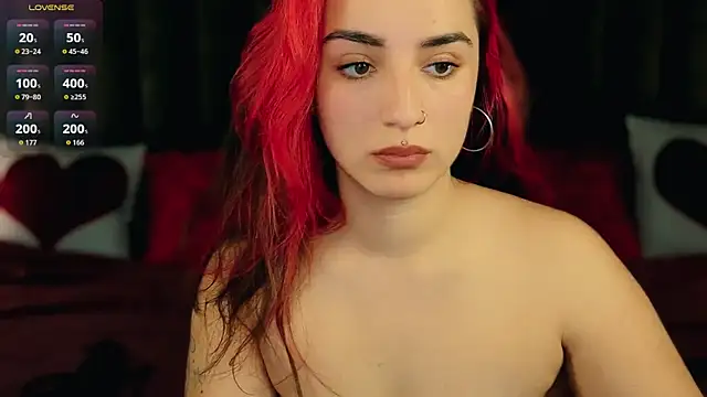 Snapshot of Daphne_Moss chatting on March 13, 2026, 2:22 pm Daphne Moss online show from March 13, 2026, 2:22 pm