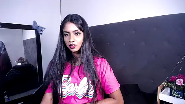 Snapshot of Delilah_Blazee chatting on March 28, 2026, 5:19 am Delilah Blazee online show from March 28, 2026, 5:19 am