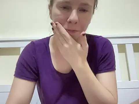 SweetLucy96 online show from November 20, 2025, 11:44 am