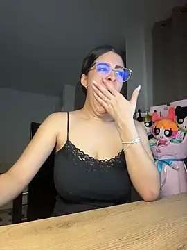 Snapshot of _Niah_ chatting on April 13, 2026, 2:15 am Niah online show from April 13, 2026, 2:15 am