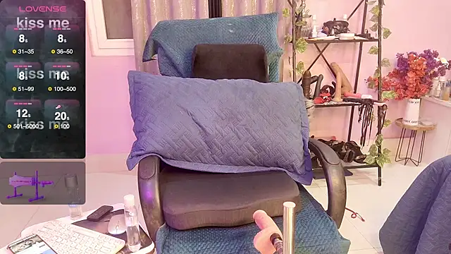 Naughty nightz online show from September 23, 2025, 5:53 pm