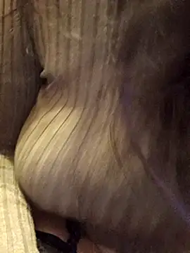 Snapshot of eva750 chatting on March 12, 2025, 7:04 pm eva750 online show from March 12, 2025, 7:04 pm