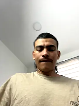 sorry-mom69 online show from November 9, 2025, 1:04 pm