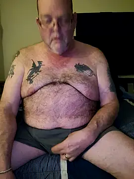 Snapshot of mrwizard4570 chatting on March 3, 2026, 12:12 pm mrwizard4570 online show from March 3, 2026, 12:12 pm