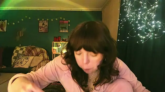 Snapshot of ClancyMorissey chatting on March 24, 2026, 6:41 pm ClancyMorissey online show from March 24, 2026, 6:41 pm