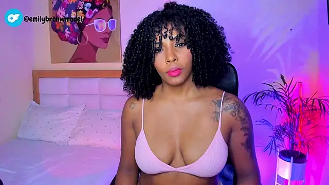Snapshot of AitanaBrown_ chatting on May 24, 2026, 2:17 pm AitanaBrown online show from May 24, 2026, 2:17 pm