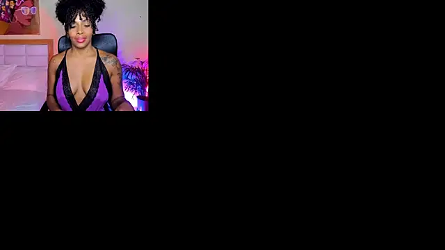 Snapshot of AitanaBrown_ chatting on April 16, 2026, 9:26 pm AitanaBrown online show from April 16, 2026, 9:26 pm