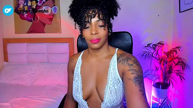 Snapshot of AitanaBrown_ chatting on May 14, 2026, 9:23 pm AitanaBrown online show from May 14, 2026, 9:23 pm