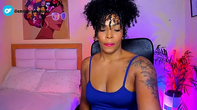 Snapshot of AitanaBrown_ chatting on May 15, 2026, 9:35 pm AitanaBrown online show from May 15, 2026, 9:35 pm