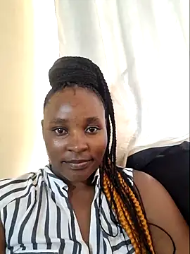 Snapshot of Samia_Queen chatting on January 28, 2025, 9:51 am Samia Queen online show from January 28, 2025, 9:51 am