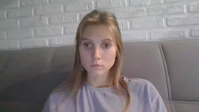 Snapshot of MaryMiton chatting on March 2, 2025, 2:25 pm MaryMiton online show from March 2, 2025, 2:25 pm