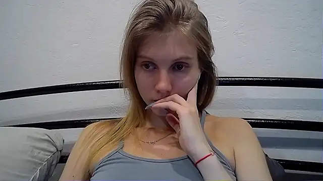 Snapshot of MaryMiton chatting on December 7, 2024, 3:14 pm MaryMiton online show from December 7, 2024, 3:14 pm