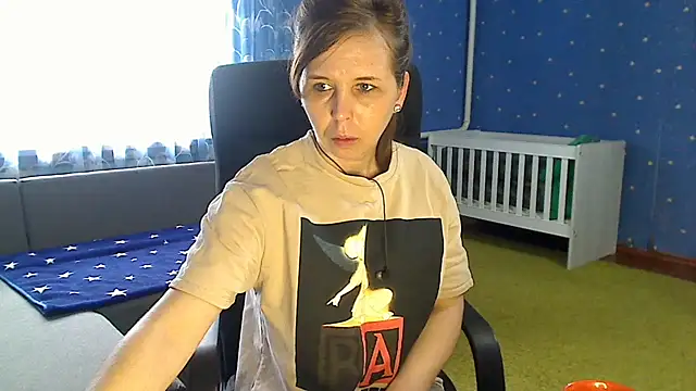 loveis007 online show from February 11, 2026, 7:19 am