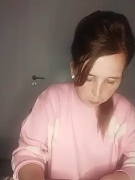 loveis007 online show from September 24, 2025, 8:37 pm