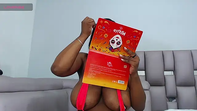 Snapshot of malorybrown chatting on February 5, 2026, 1:18 pm malorybrown online show from February 5, 2026, 1:18 pm