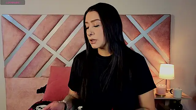  kelly hous36 online show from April 23, 2026, 12:51 pm