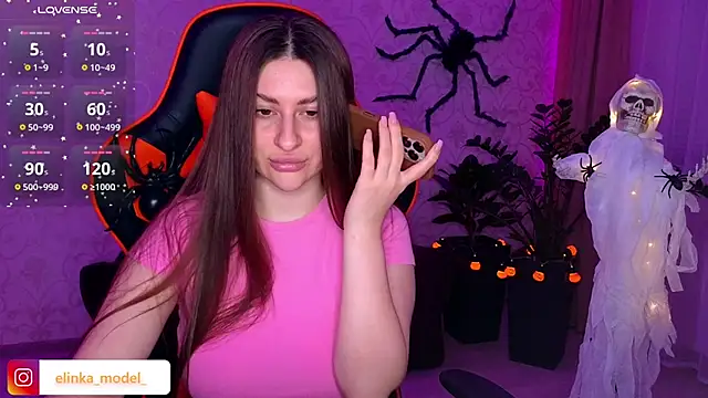 Snapshot of Elishka_ chatting on October 24, 2025, 3:55 pm Elishka online show from October 24, 2025, 3:55 pm