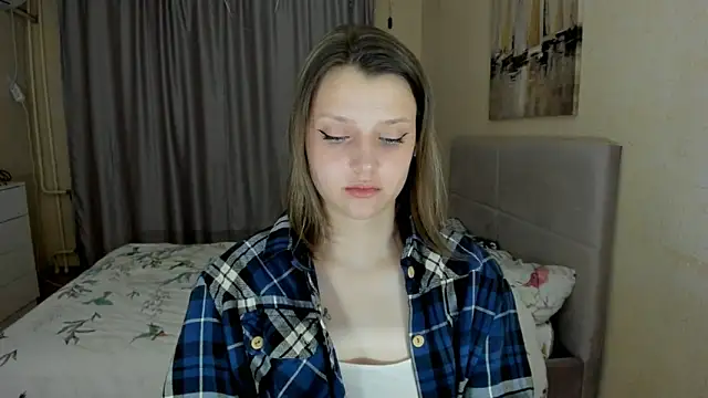 SoniNesti online show from October 3, 2025, 3:13 pm