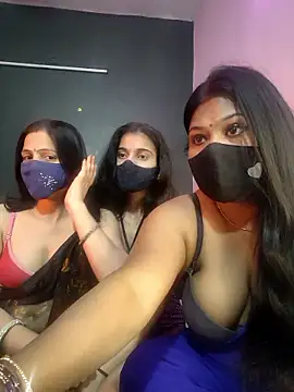 Snapshot of cutee__crazy chatting on January 16, 2026, 1:59 pm cutee crazy online show from January 16, 2026, 1:59 pm