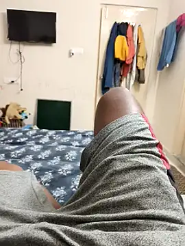 Snapshot of mkmony chatting on December 12, 2024, 3:05 pm mkmony online show from December 12, 2024, 3:05 pm