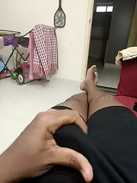 Snapshot of mkmony chatting on March 4, 2025, 10:02 am mkmony online show from March 4, 2025, 10:02 am