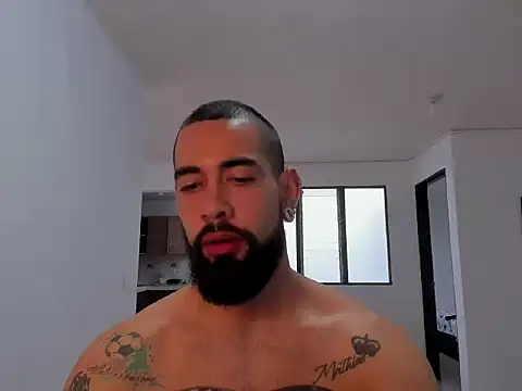 Matheusbeard online show from September 12, 2025, 9:58 pm