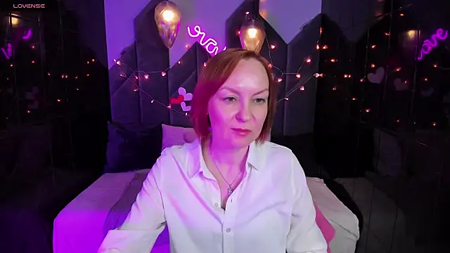 Snapshot of NikaGentle chatting on February 13, 2025, 5:37 am NikaGentle online show from February 13, 2025, 5:37 am