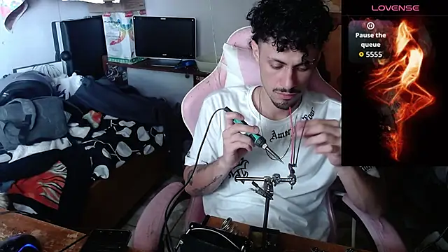 Snapshot of Apolo_S chatting on February 3, 2026, 1:16 pm Apolo S online show from February 3, 2026, 1:16 pm