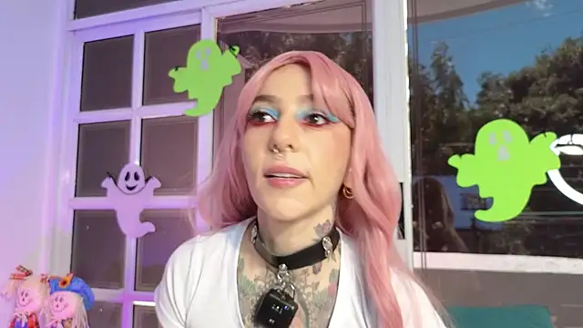 Snapshot of Evangelyne_1 chatting on October 26, 2025, 4:07 pm Evangelyne 1 online show from October 26, 2025, 4:07 pm