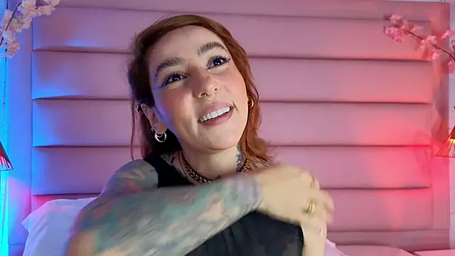 Snapshot of Evangelyne_1 chatting on April 7, 2026, 3:47 pm Evangelyne 1 online show from April 7, 2026, 3:47 pm