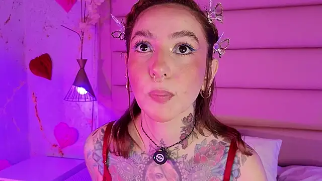 Snapshot of Evangelyne_1 chatting on April 9, 2026, 3:51 pm Evangelyne 1 online show from April 9, 2026, 3:51 pm