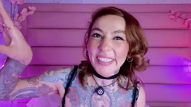 Snapshot of Evangelyne_1 chatting on April 10, 2026, 3:41 pm Evangelyne 1 online show from April 10, 2026, 3:41 pm