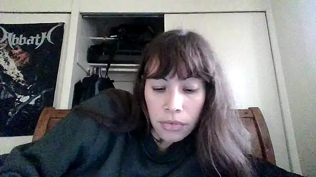 Snapshot of petitedoll29 chatting on December 6, 2024, 10:57 pm petitedoll29 online show from December 6, 2024, 10:57 pm