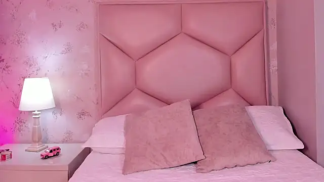Snapshot of ambar_sullivan chatting on February 11, 2025, 11:53 am ambar sullivan online show from February 11, 2025, 11:53 am