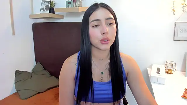 Snapshot of isabella_jade chatting on February 13, 2025, 10:22 pm isabella jade online show from February 13, 2025, 10:22 pm