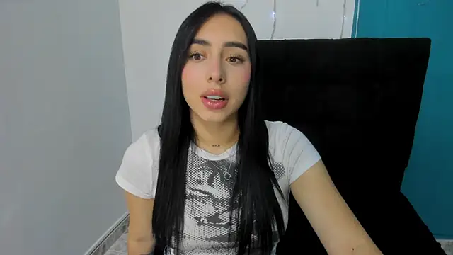 Snapshot of isabella_jade chatting on March 8, 2025, 3:45 pm isabella jade online show from March 8, 2025, 3:45 pm