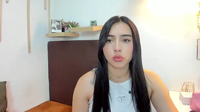 Snapshot of isabella_jade chatting on February 15, 2025, 7:17 pm isabella jade online show from February 15, 2025, 7:17 pm